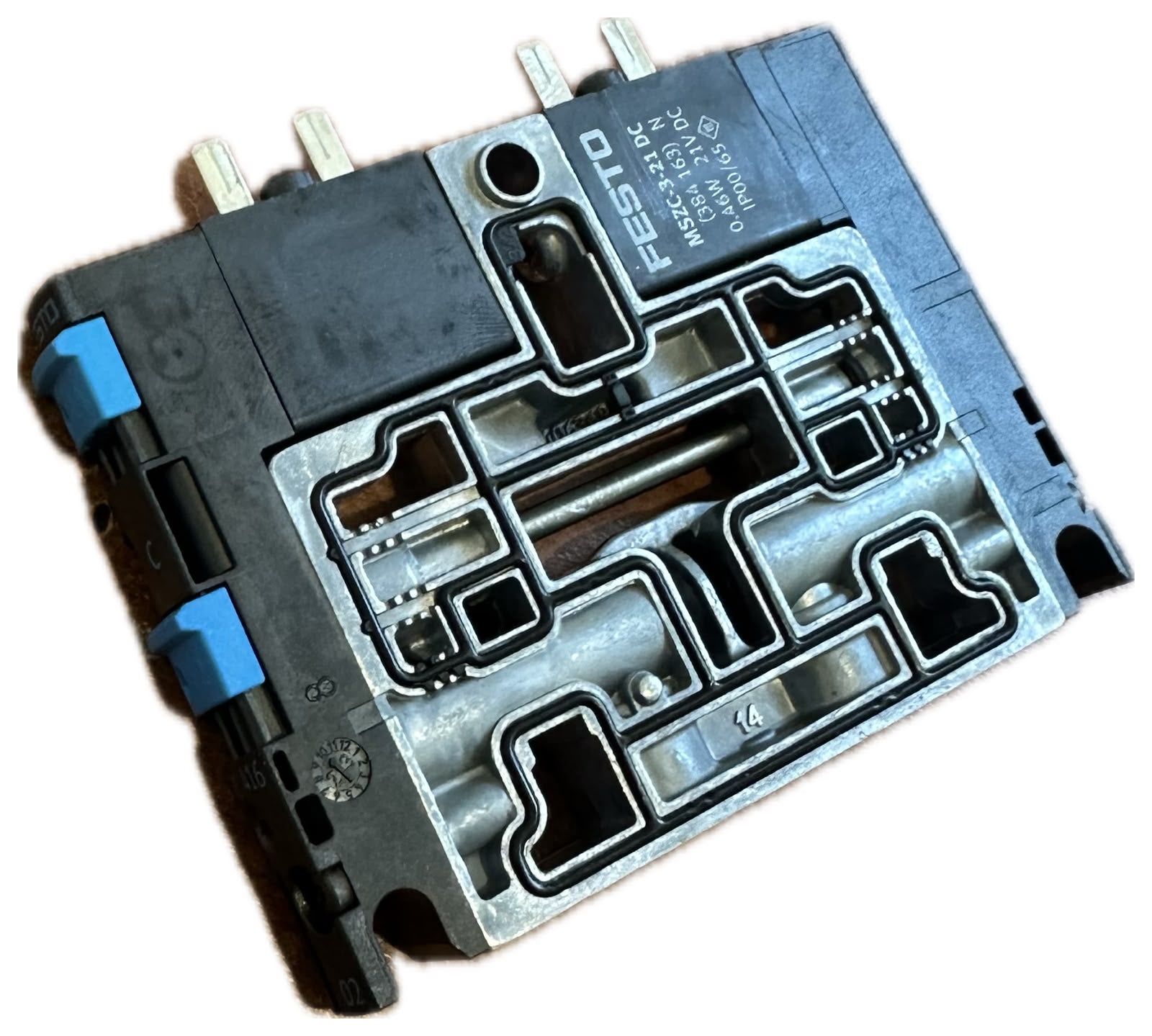 VALVOLA SOLENOIDE FESTO 21 VDC per robot di mungitura DeLaval